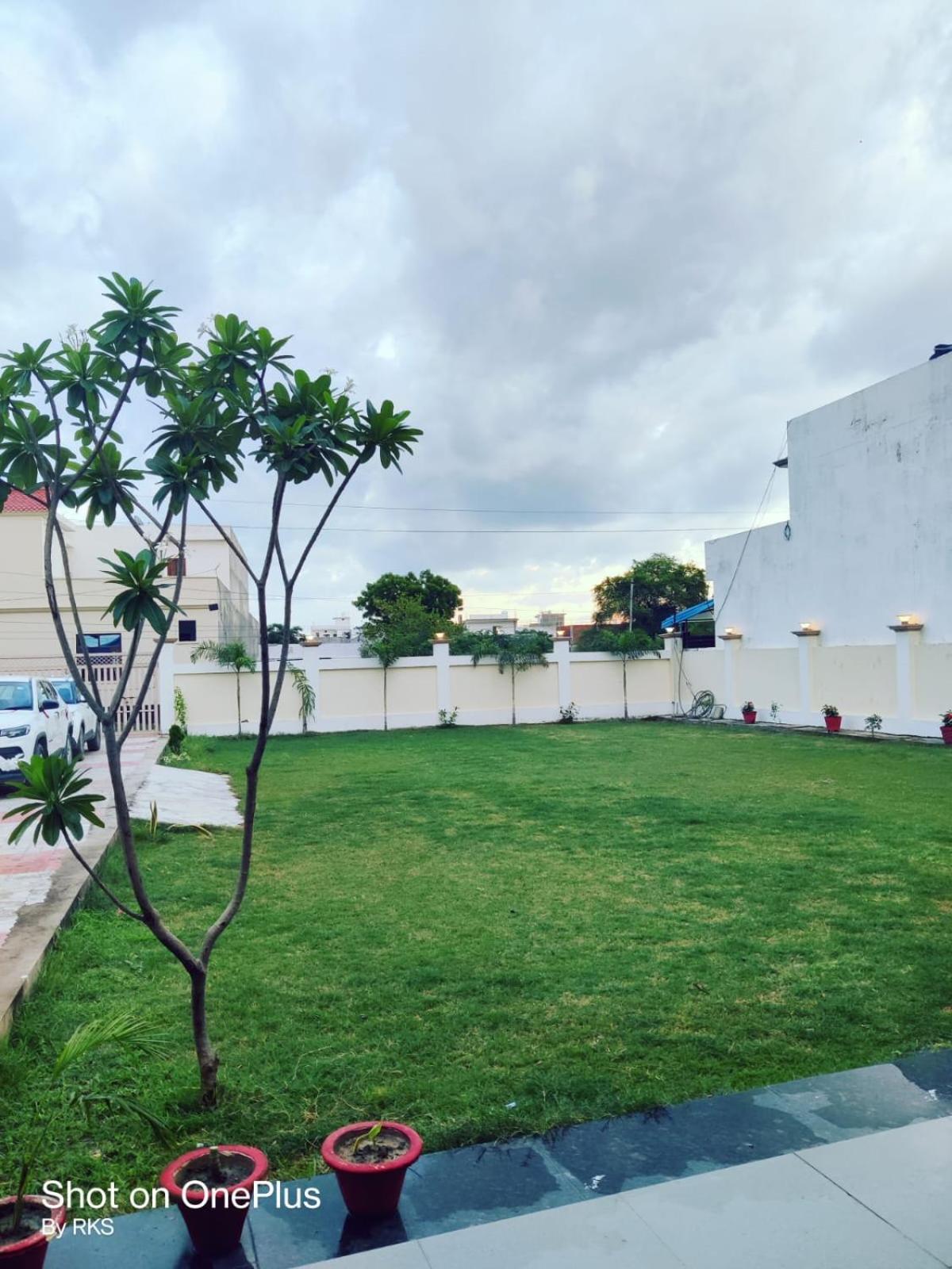 Osho Lifestyle Villa Lucknow Exterior photo